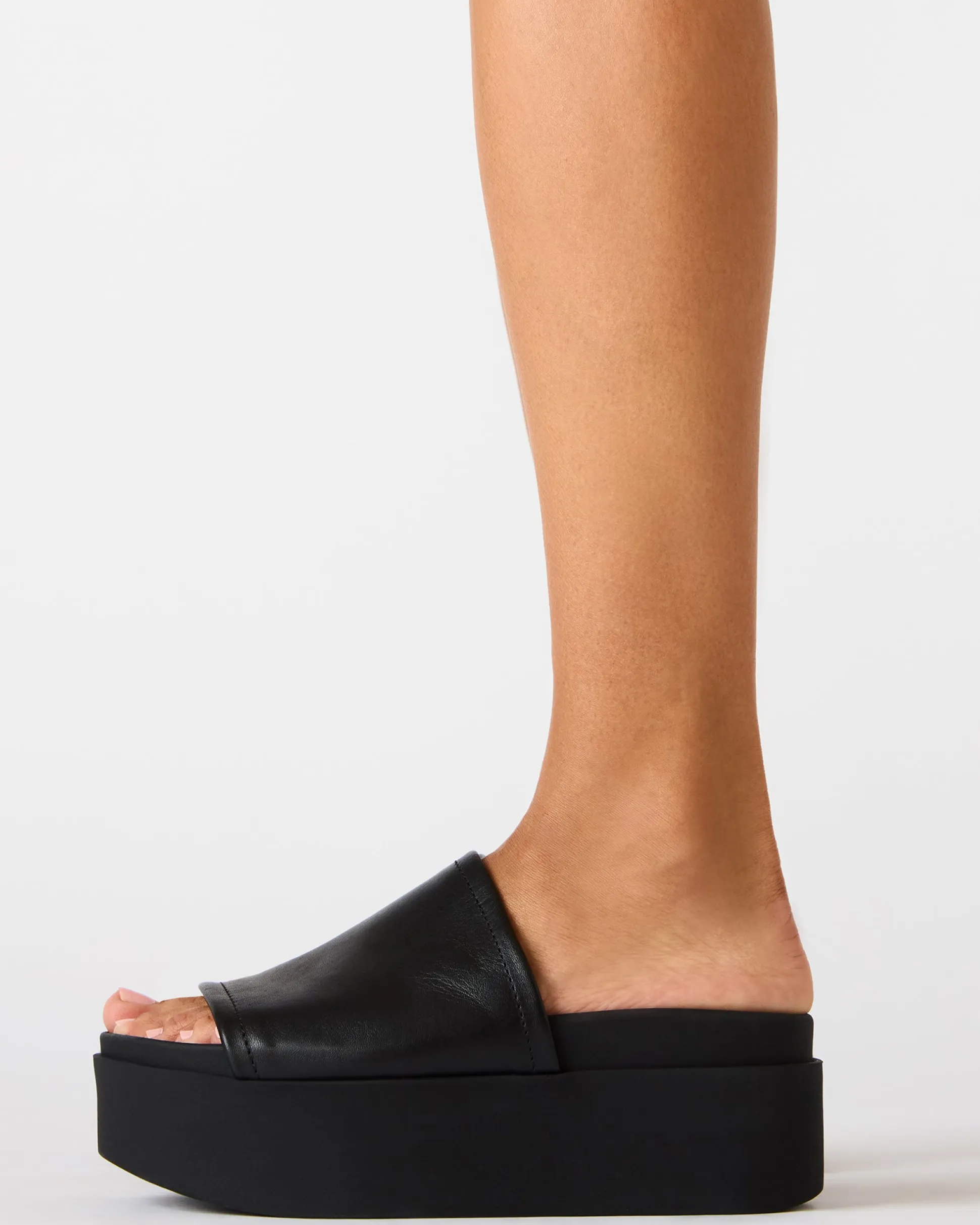 Arwen Black Leather