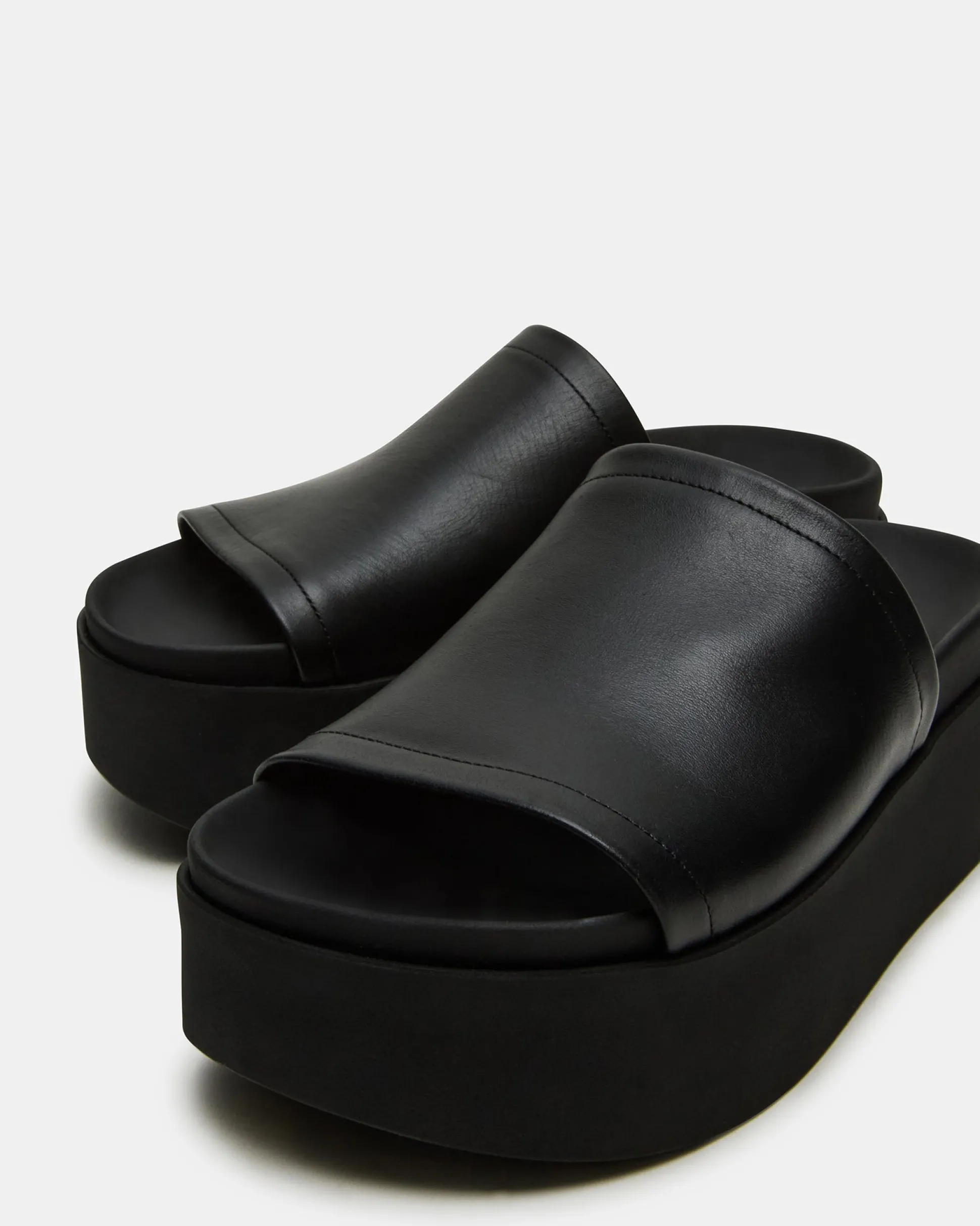 Arwen Black Leather