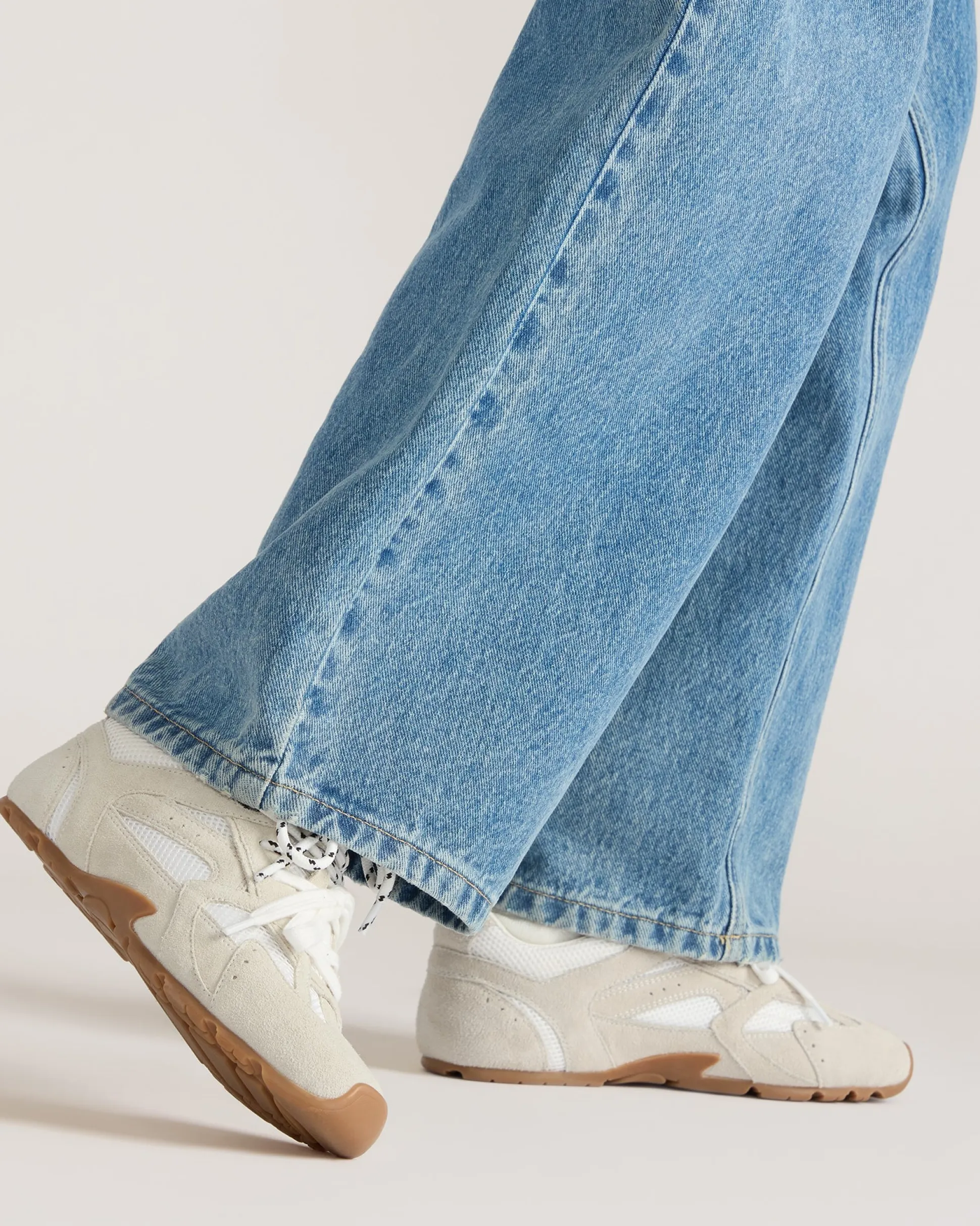 Aziel White Suede