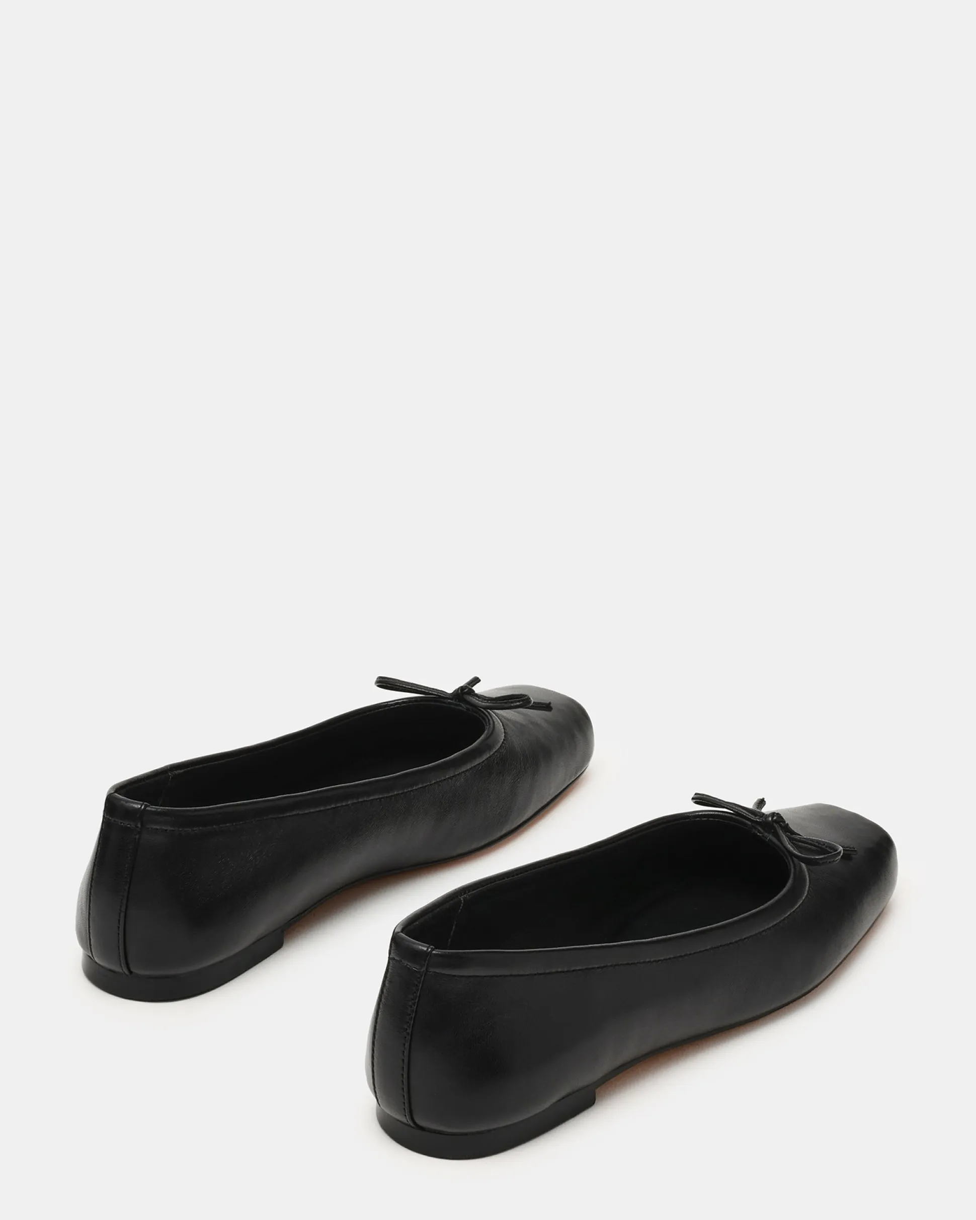 Eleve Black Leather