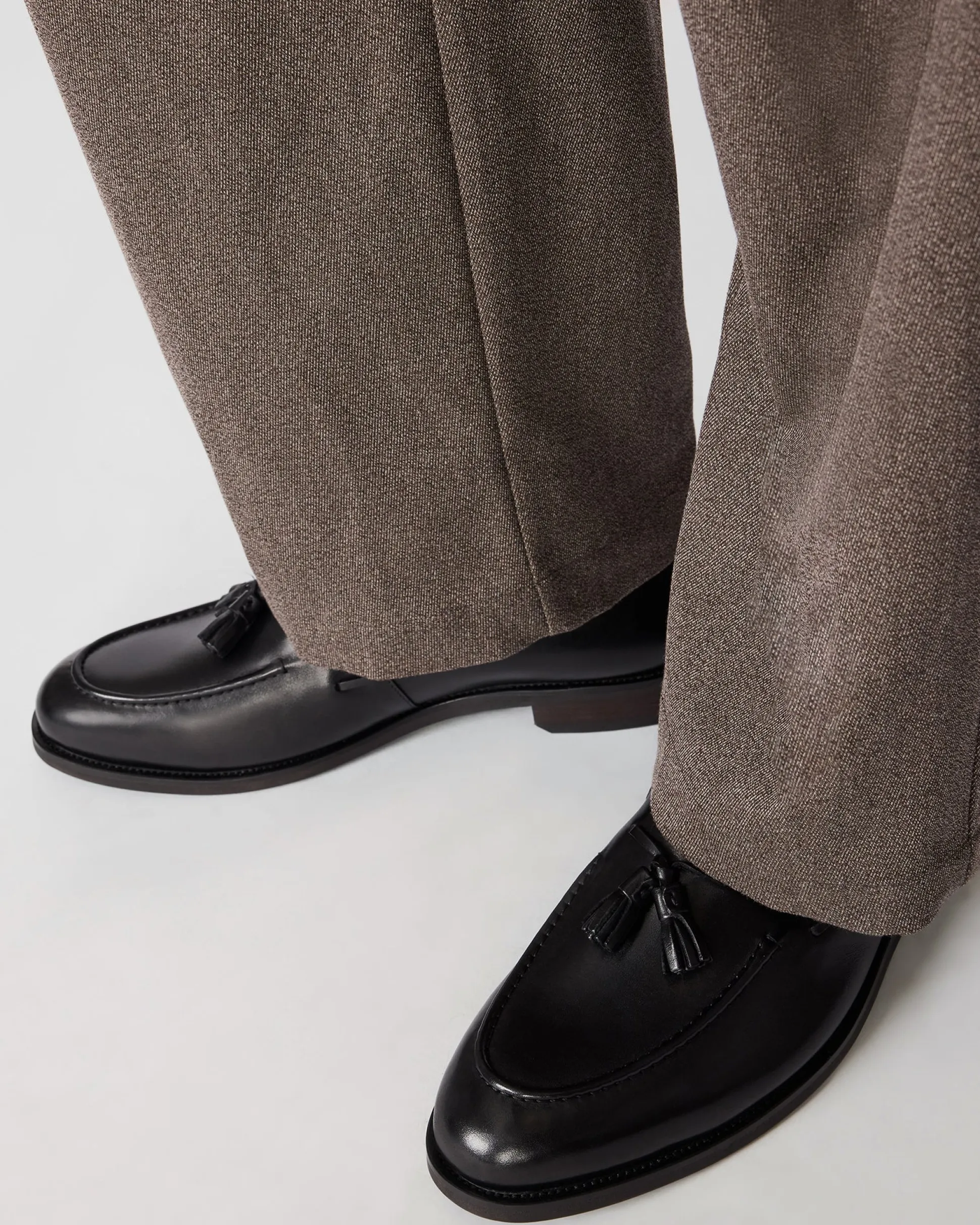 Ezzo Black Leather