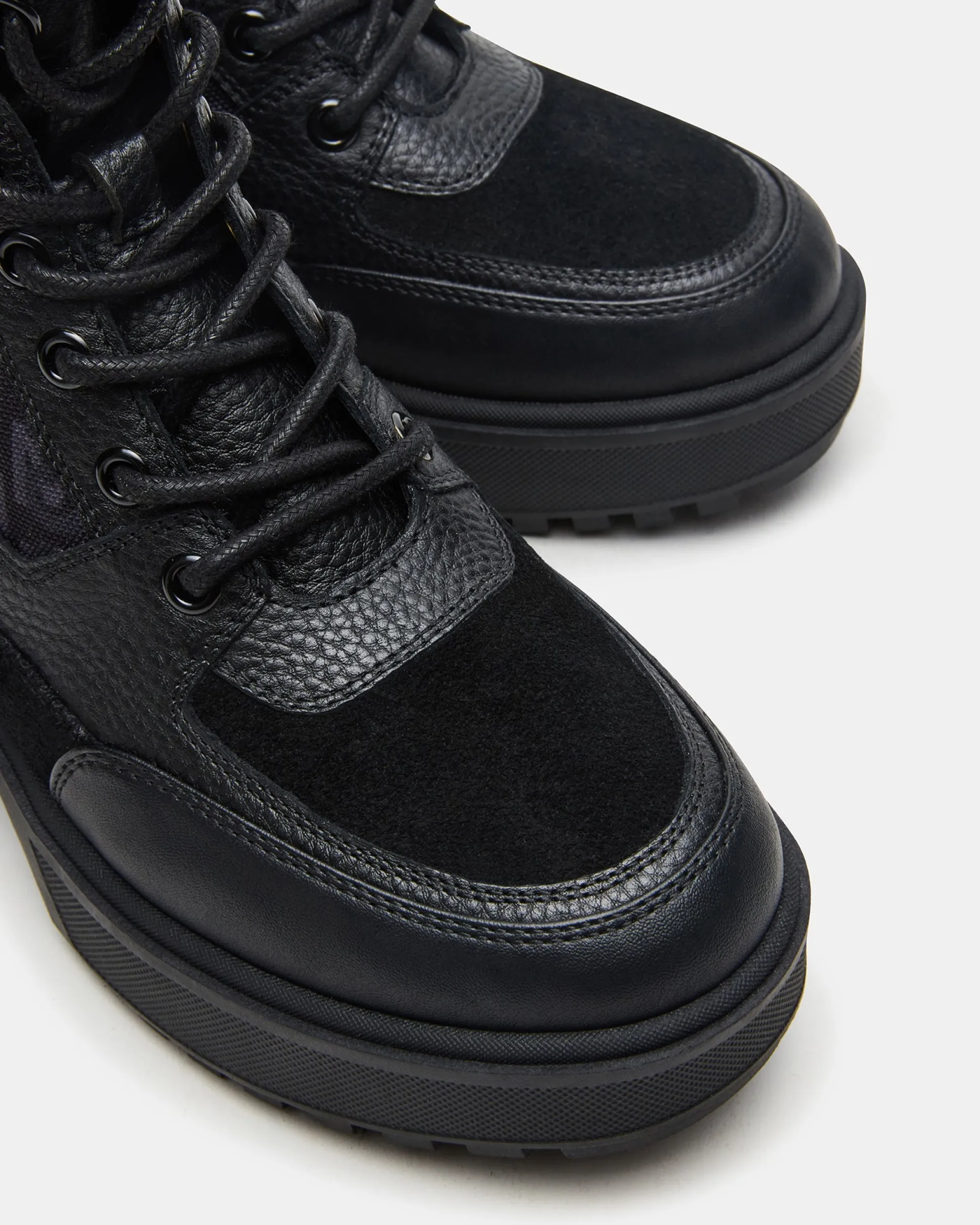 Hiker Black Multi