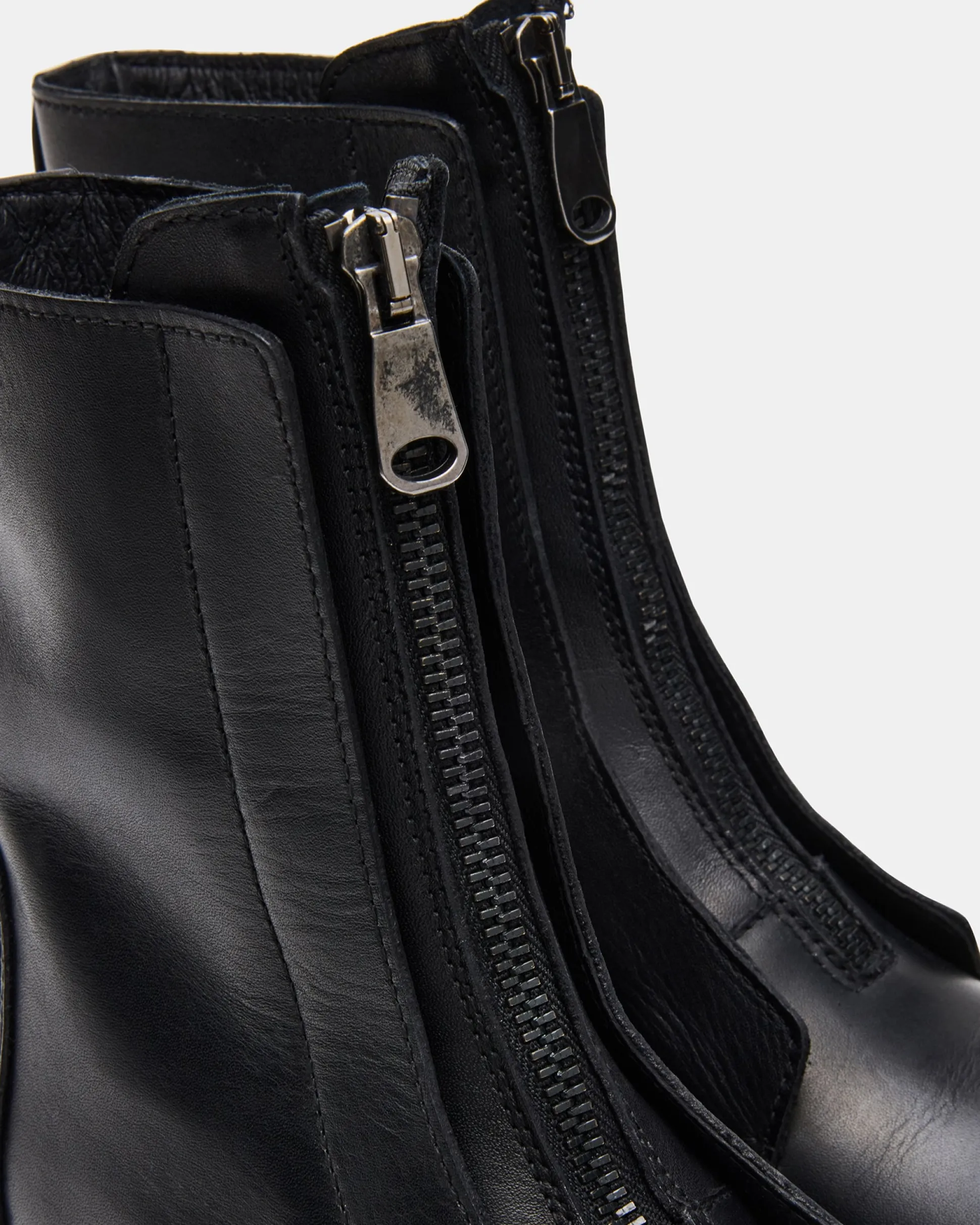 Milton Black Leather