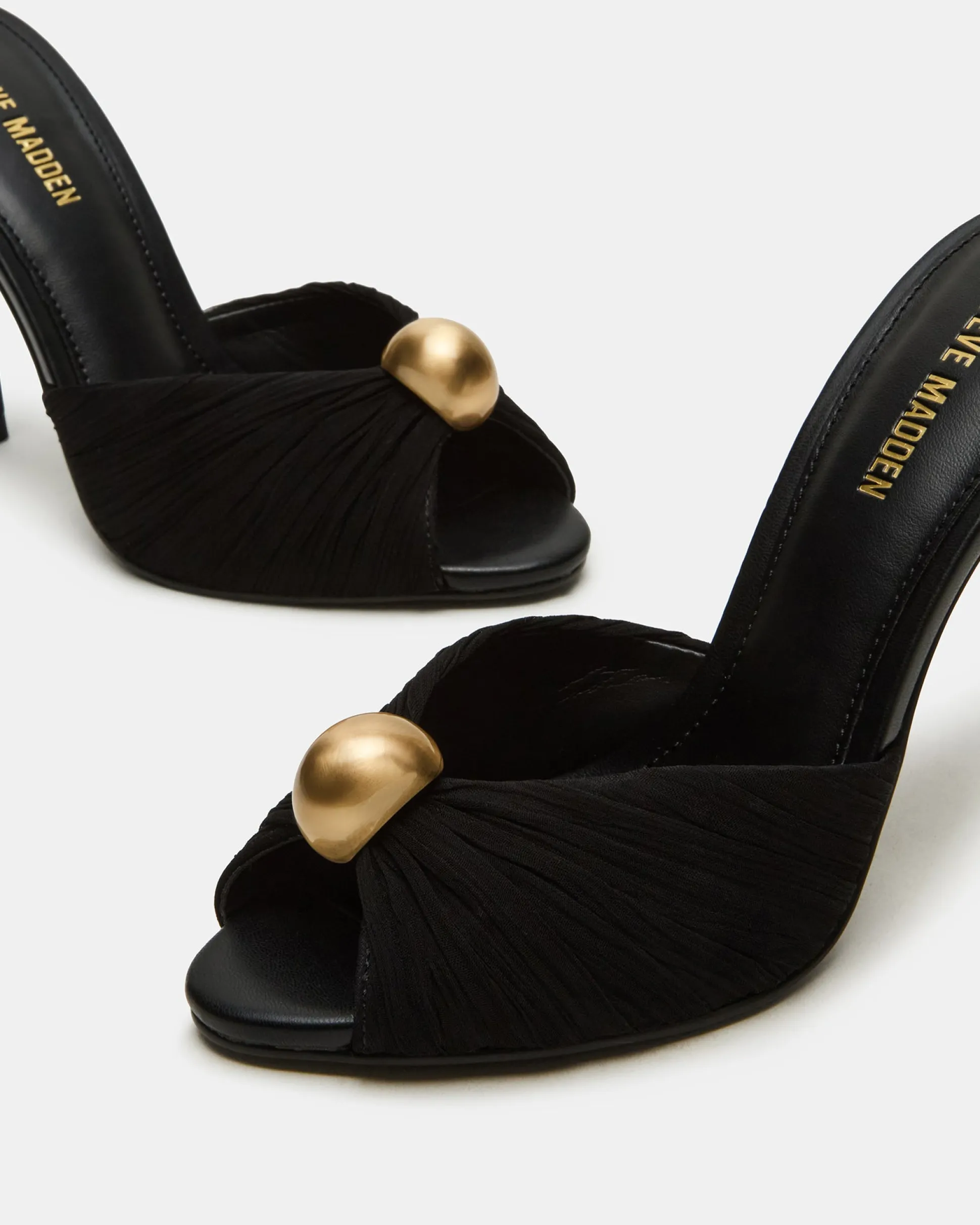 Priya Black/gold