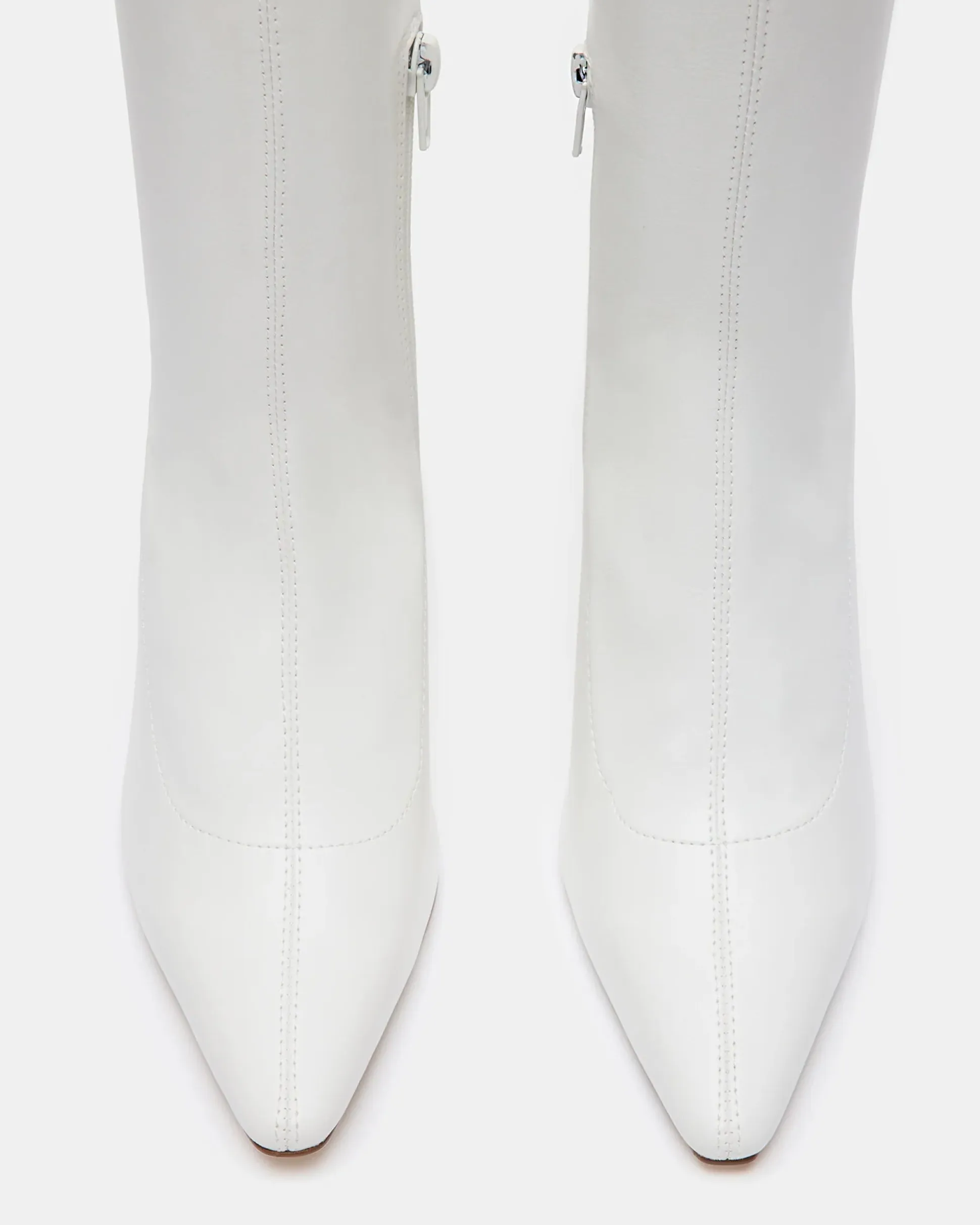 Strut White